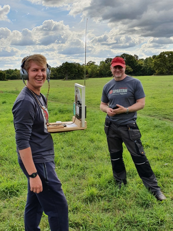 600x800 pixels (232K)